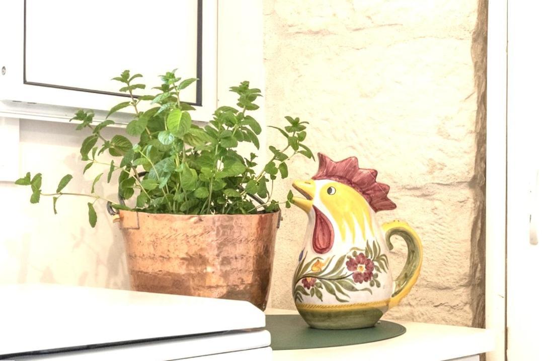 Nonna Nella Casa In Centro Apartment Ostuni Luaran gambar